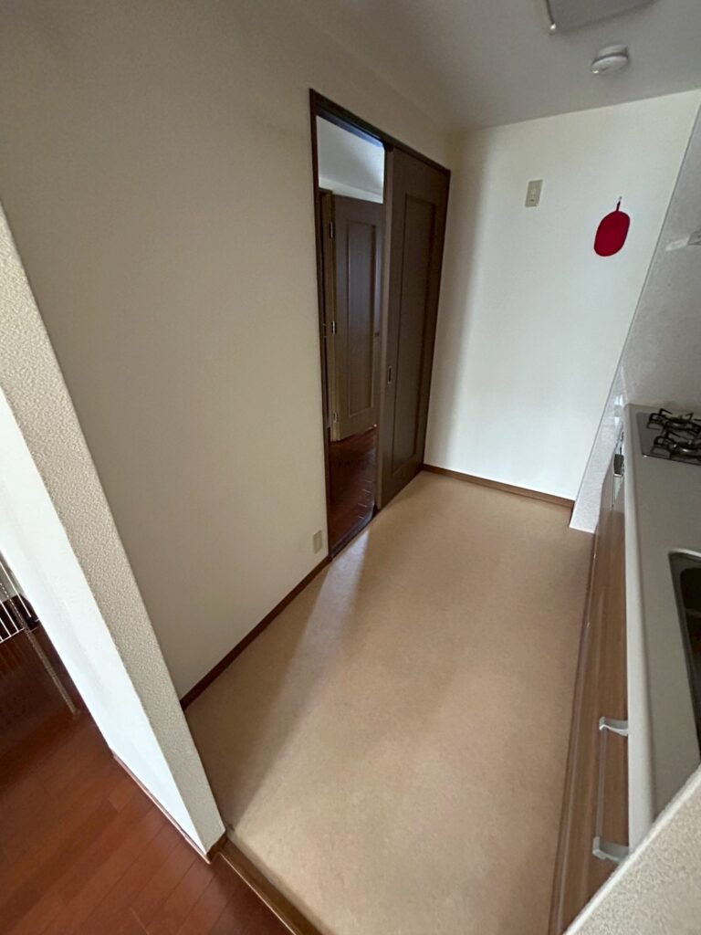 安城市今池町でマンション11階の不用品家具一式を回収｜30代男性・期限ありの退去整理